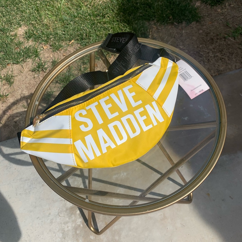 Steve Madden Shoulder bag